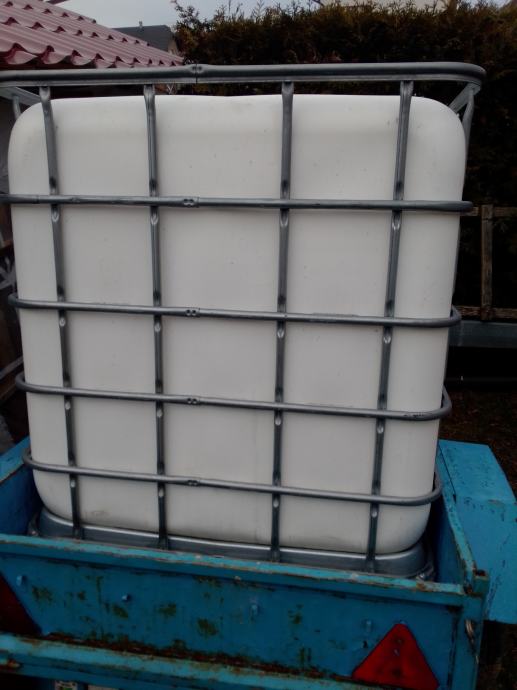 Cisterne plastične 1000 litara