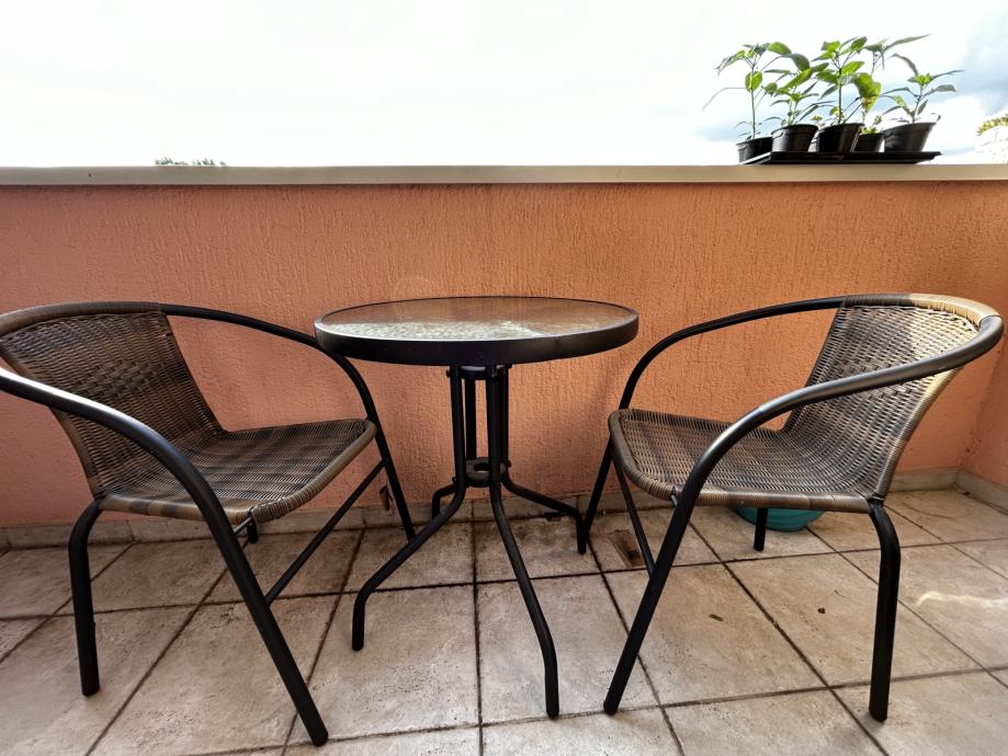 [JYSK] Bistro stol RADSTRUP Ø60 crna i 2x crna stolica GRENAA