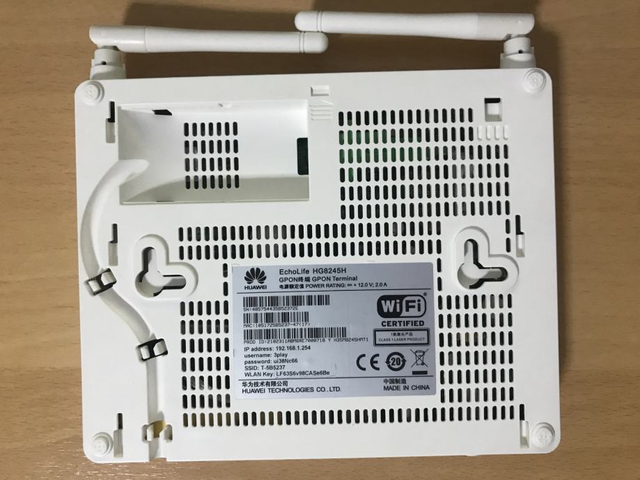 HUAWEI EchoLife Router (HG8245H) Optički router