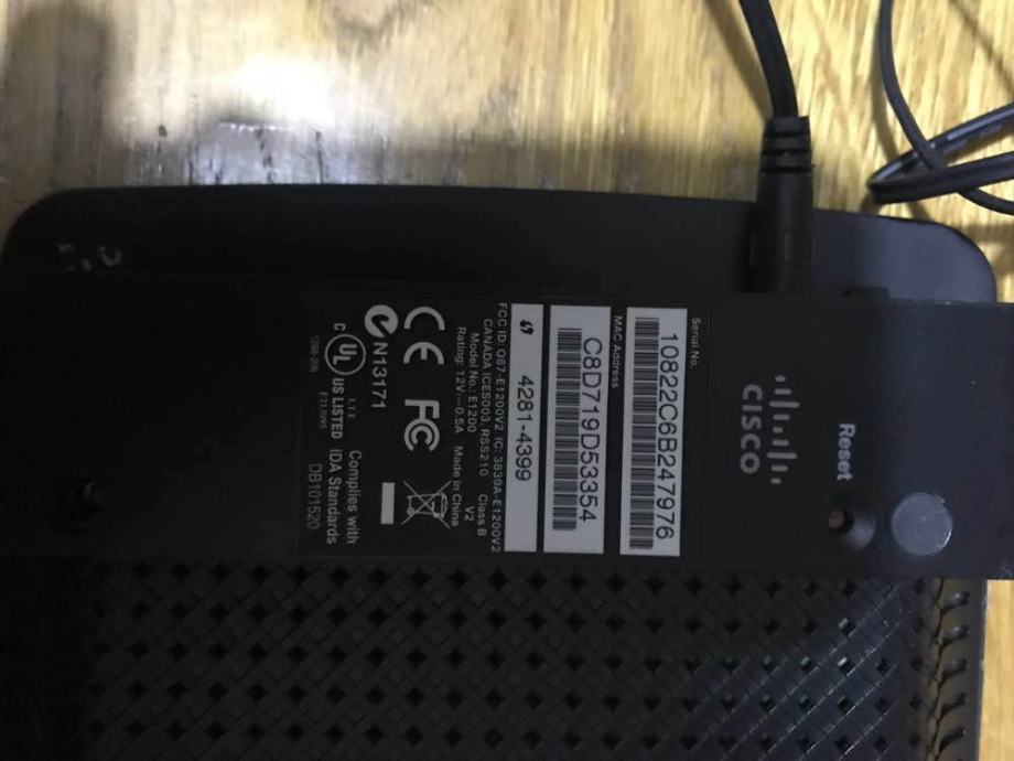 Linksys E1200 N300 WiFi Router DDWRT firmware