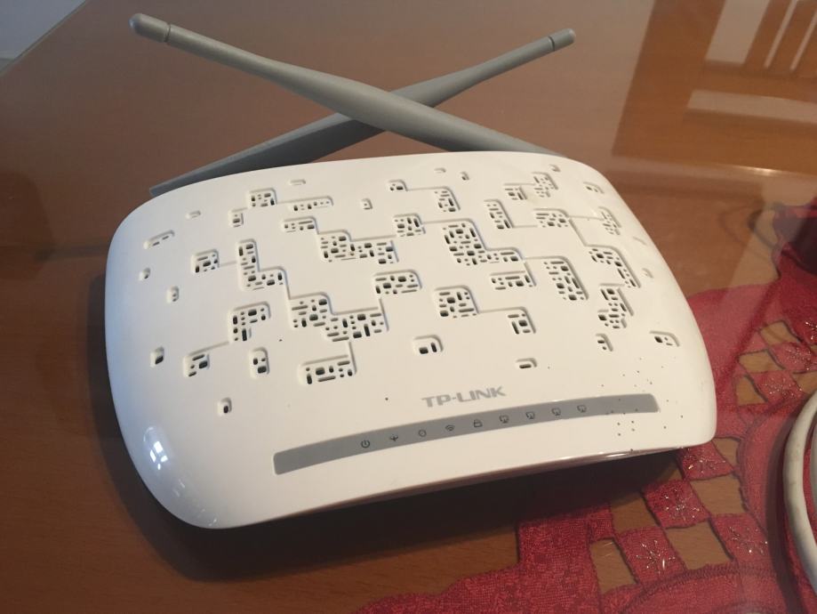 Router za TP Link ADSL2+, 300 Mbps , wifi , acces point