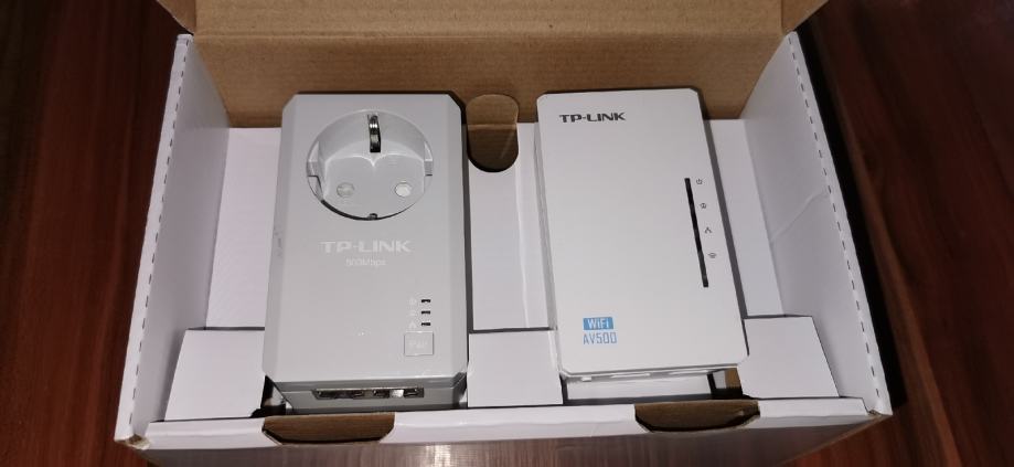 TP-LINK AV500 WiFi booster kit
