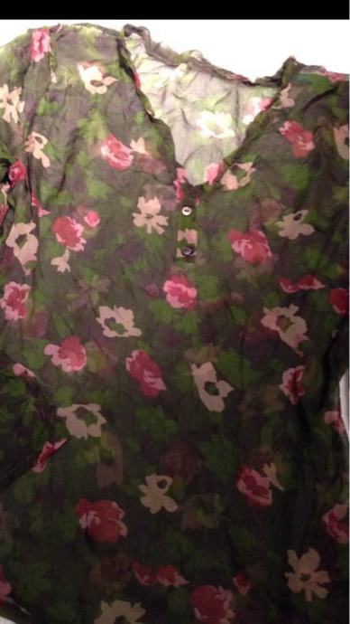 BENETTON  svilena cvjetna bluza tunika od prave svile novo!