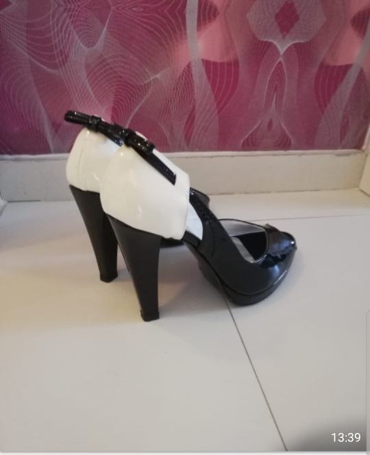 Via Maestra cipele br 38