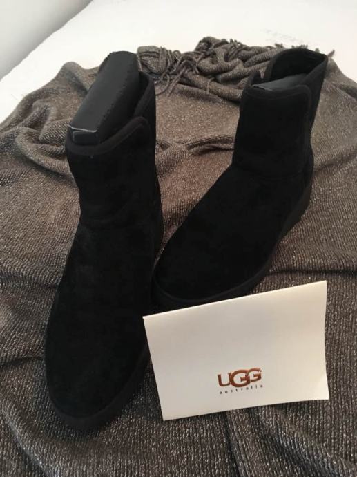 kristin classic slim ™ water resistant mini boot