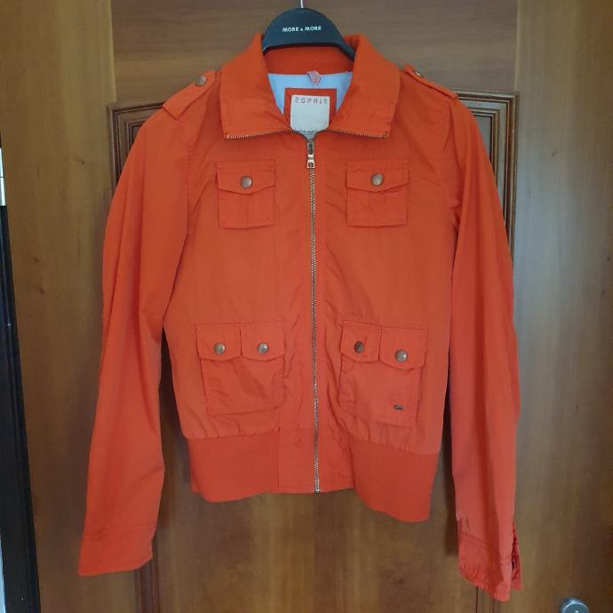 Esprit narančasta jakna vel.34, Tisak uključen