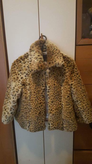Krznen bunda- leopard uzorak
