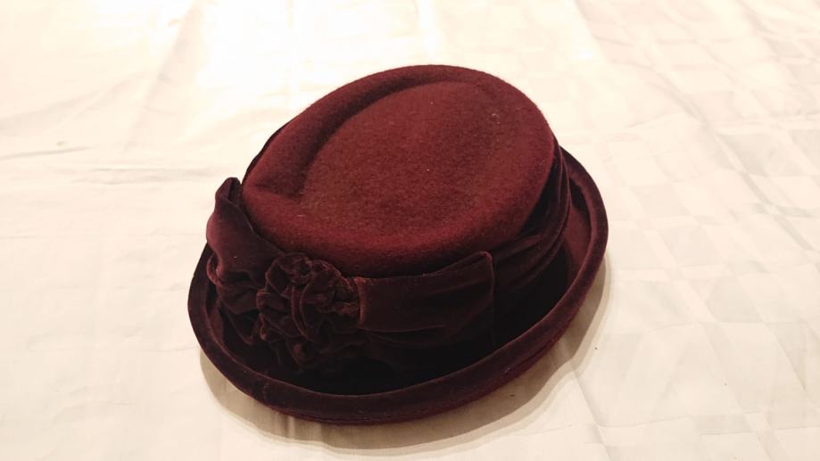 Ženski šešir Kobali