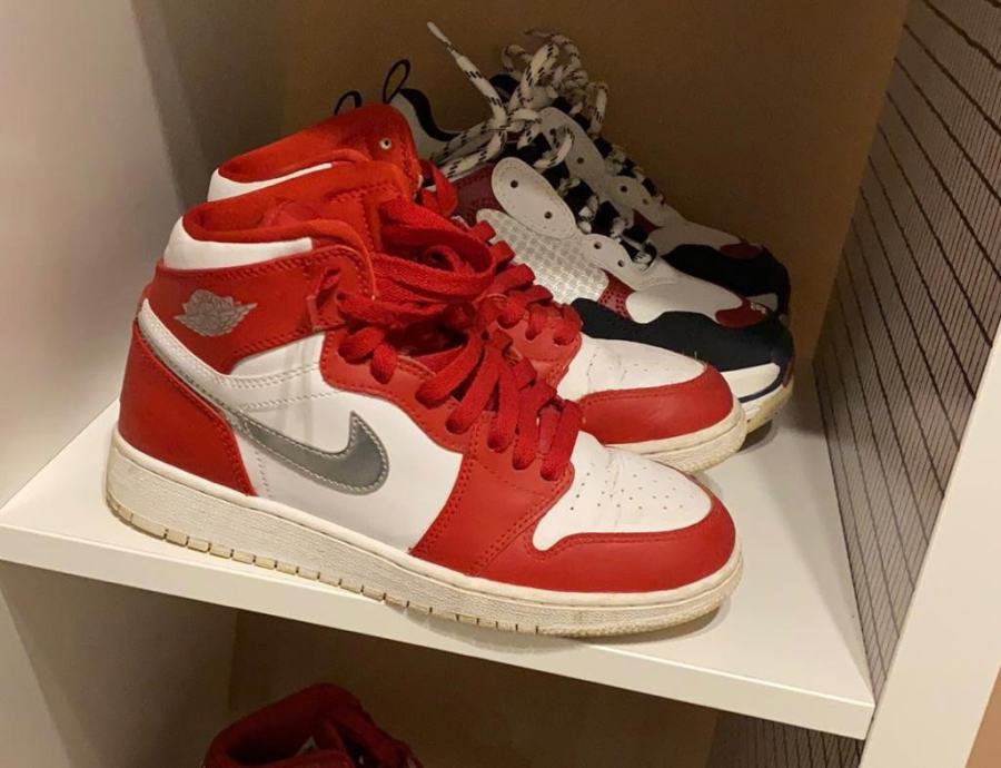 Jordan 1 Retro High - Silver Medal
