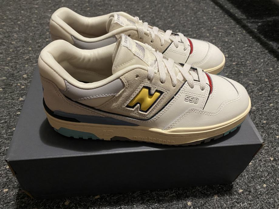 New Balance 550 Sea Salt Yellow