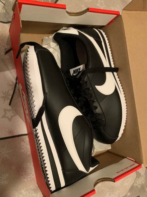 nike cortez 37