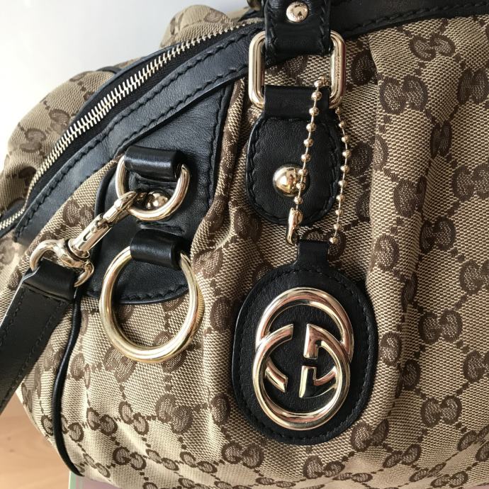 NOVO GUCCI ORIGINAL TORBA SA DUST BAG PRODAJEM!