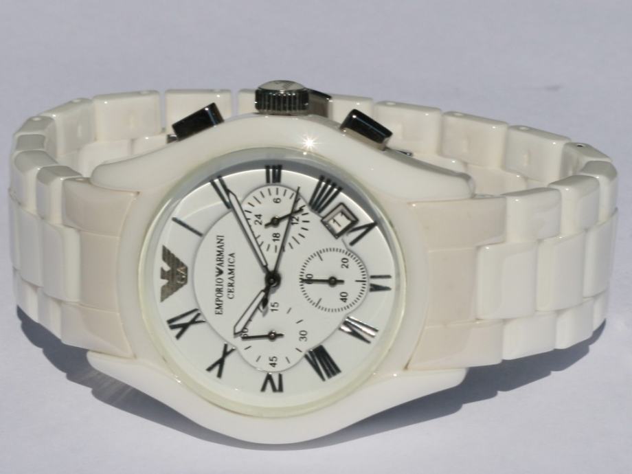 Emporio Armani od keramike