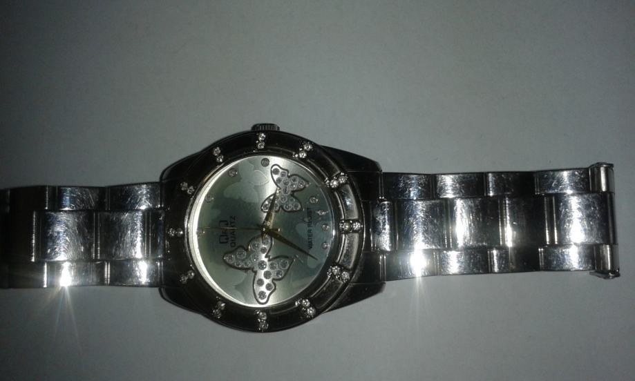 Predivan Q Q Sat S Leptiricima I Cirkonima Orginal Velicina 40mm