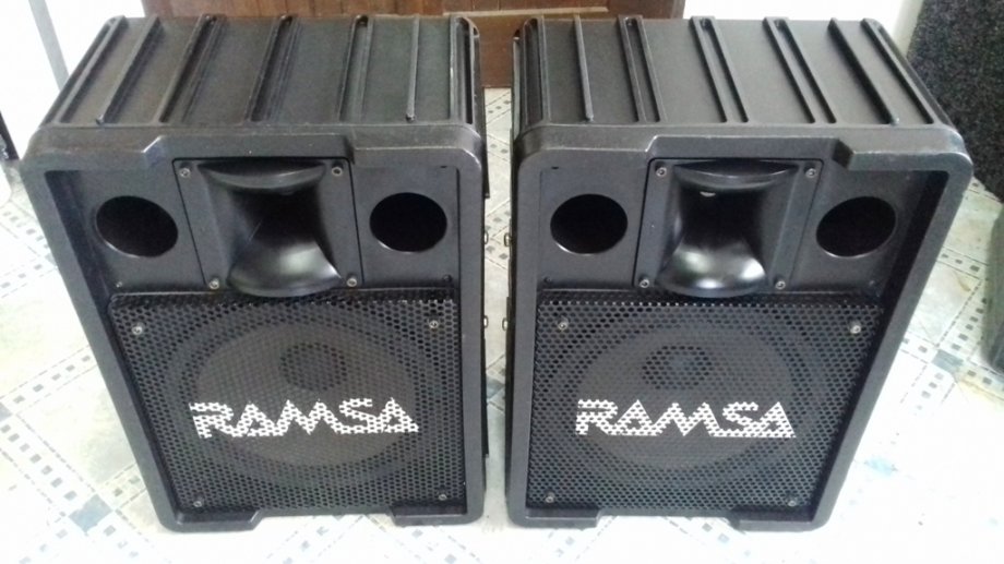 RAMSA WS-A200E, profesionalni zvučnici 12/2, 250/500w
