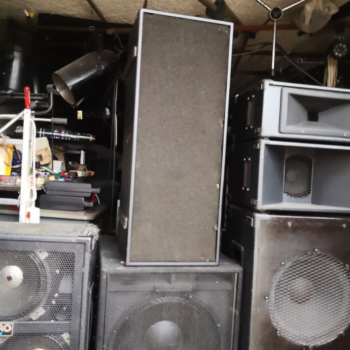 Zvučnici ovoljno nova line array