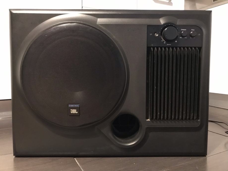 Aktivni subwoofer JBL Control SUB10