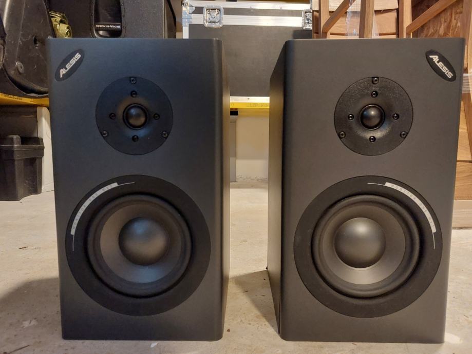 Alesis Monitor One MK2 studijski monitori