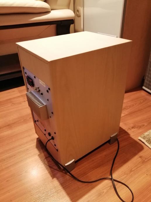 JBL SCS 138 Aktivni Sub 100 RMS jbl-scs-138-aktivni-sub-100-rms