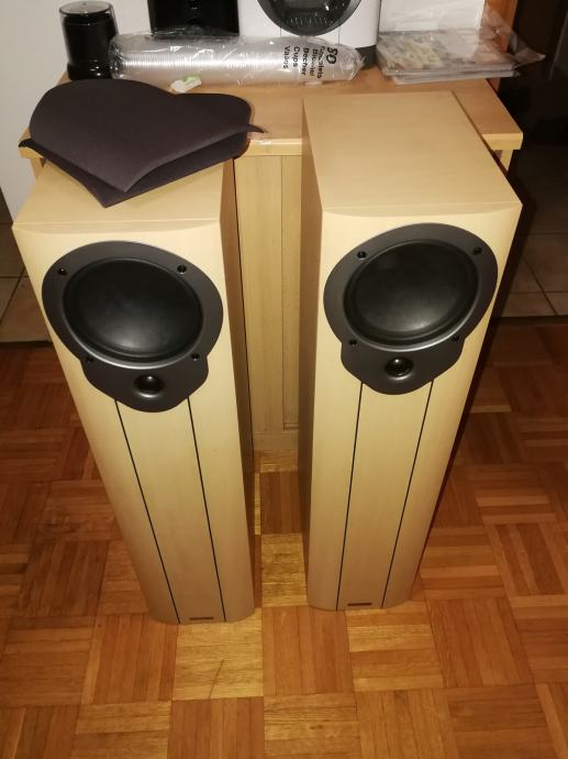 Mission M33i floorstander zvučnici