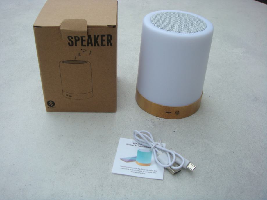 Wireless speaker 3W touch to change color and intesity