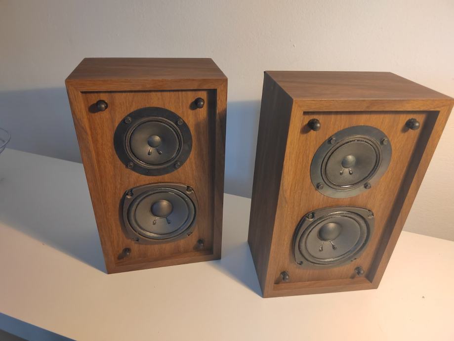 UNSTINCER Commutateur Audio RCA L/R Jack 2(4) entrée 4(2) Sortie