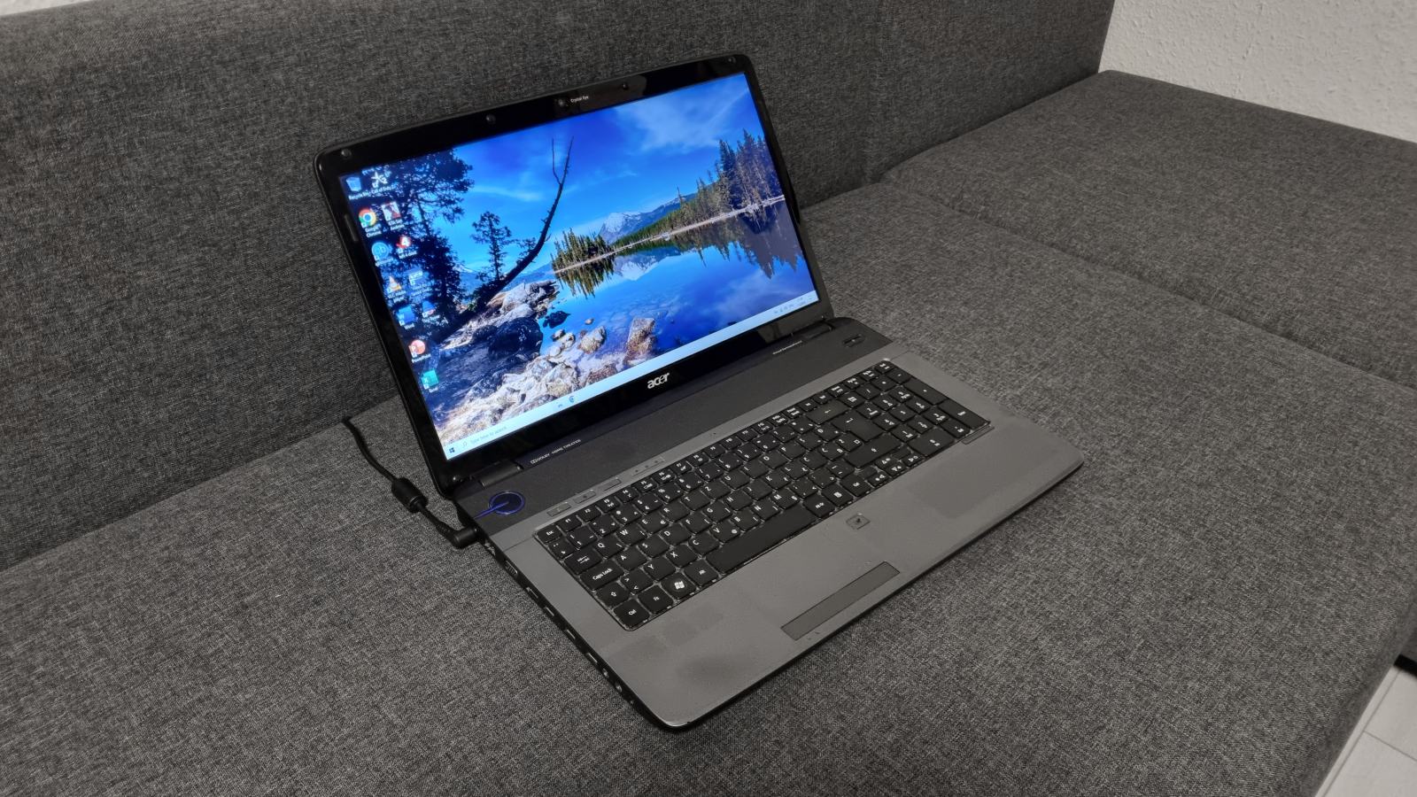 PC Acer 7736zg ssd 500GO / 4go ram 17.3 Excellent état