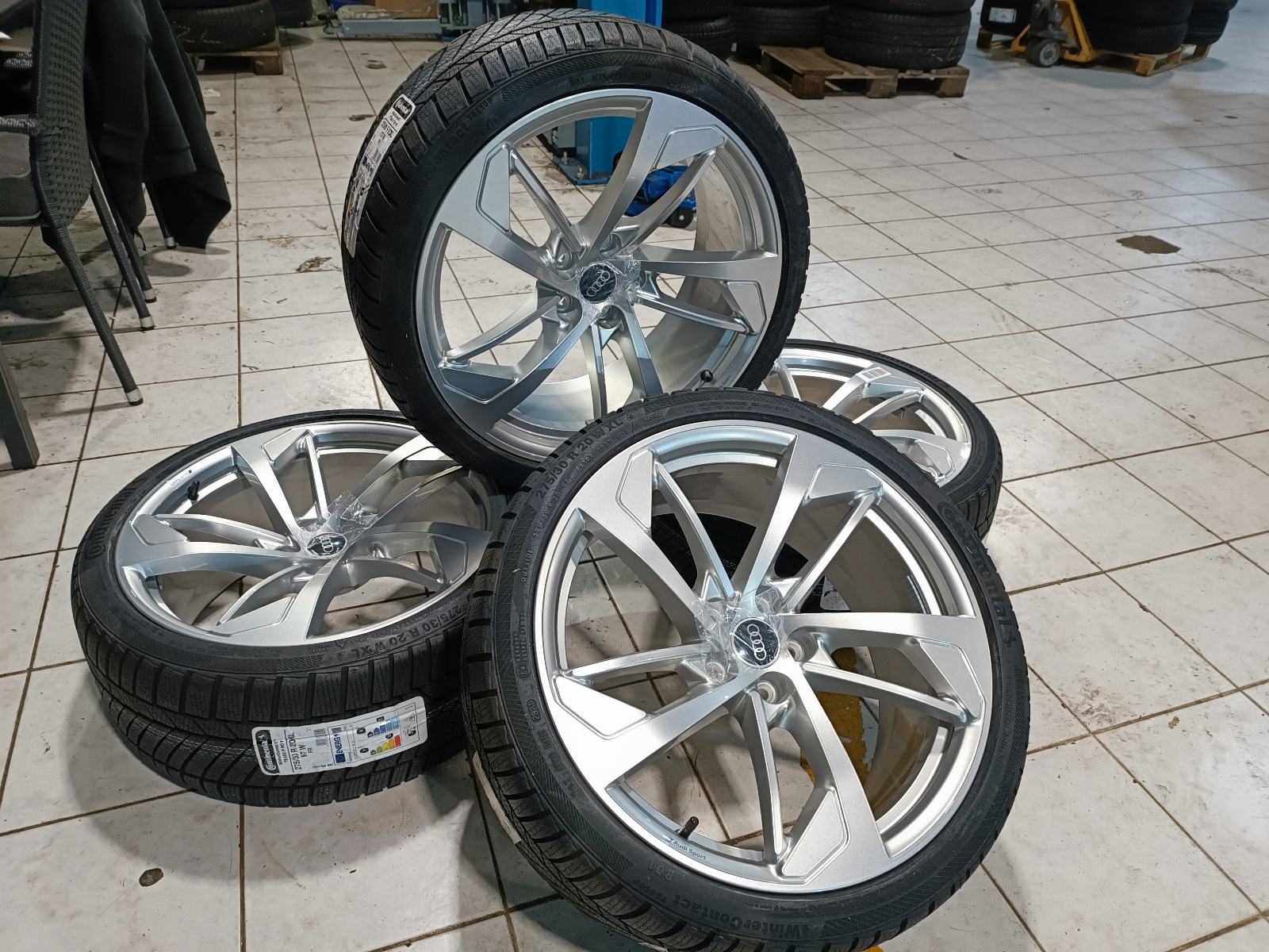AUDI 5X112 20 RS + 275/30r20 CONTI