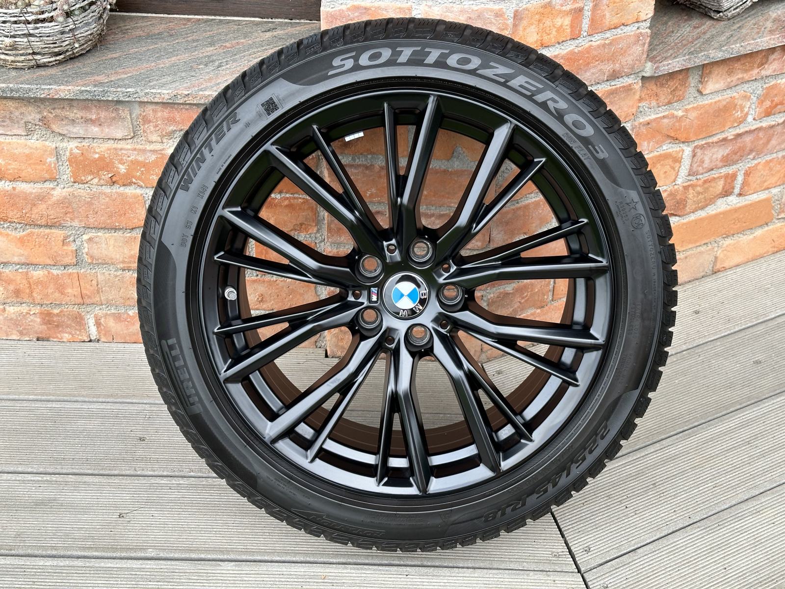 BMW M796 18” felge i zimske gume