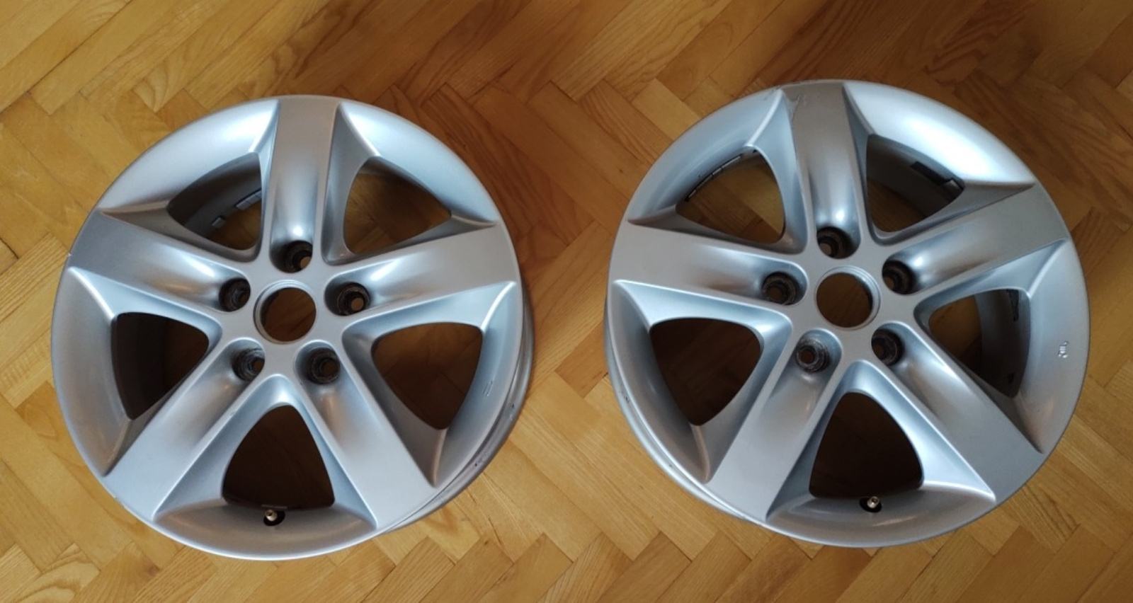 Kia Ceed ( Ceed Sw ) Original Alu Felge 16