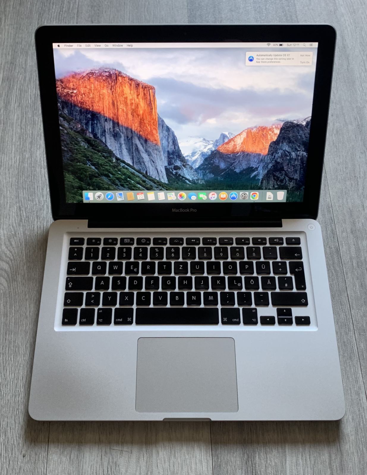 MacBook MC207J/A 2.26GHz 13.3インチ 【公式通販】