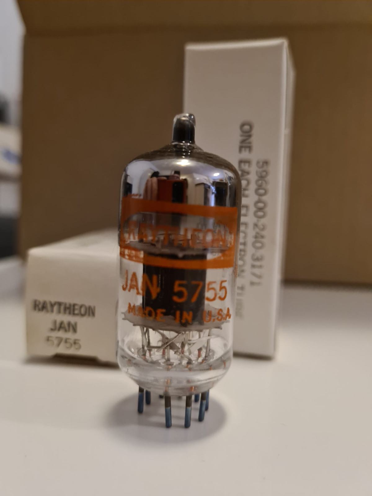 Tube CK 5755 RAYTHEON USA NOS NIB POSSIBLE REPLACEMENT 12AX7