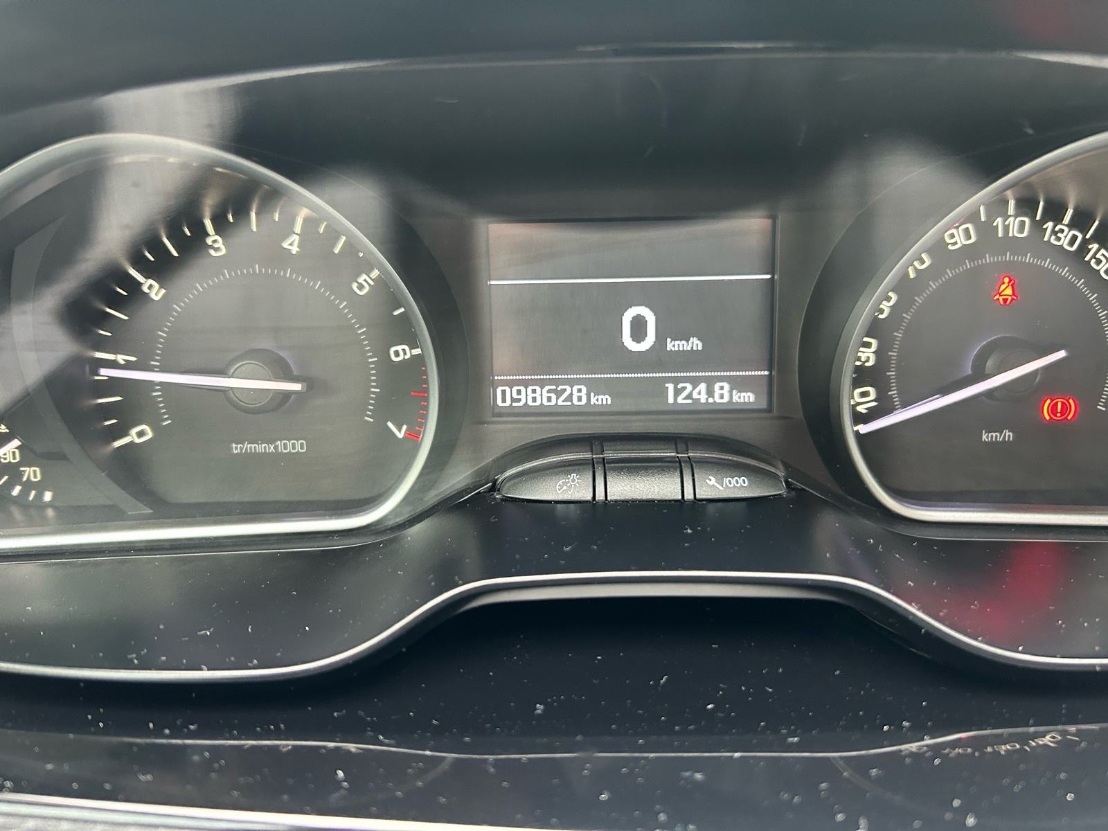1.2benzin,servisna reg1 godinu veliki servis kao nov, fotografija 13