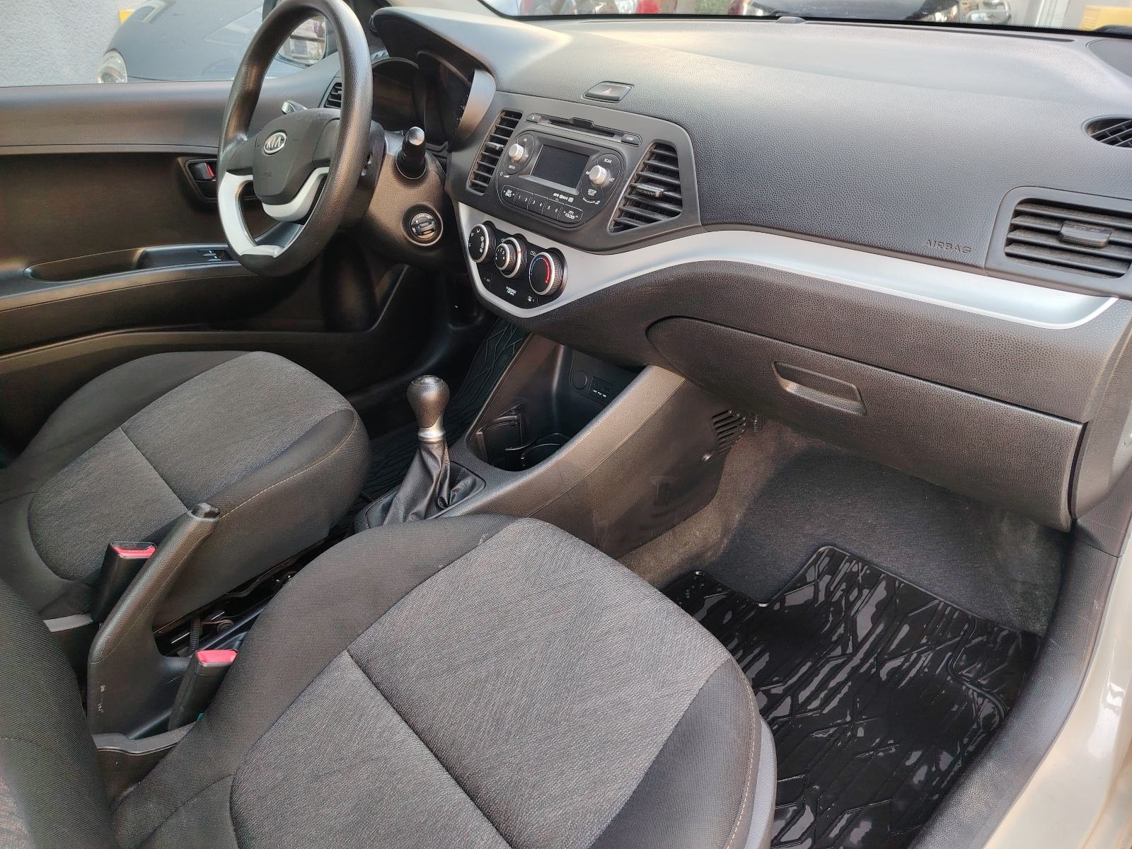 100000 km, Kia Picanto 1,0 LX, 5 vrata, model 2013., fotografija 9