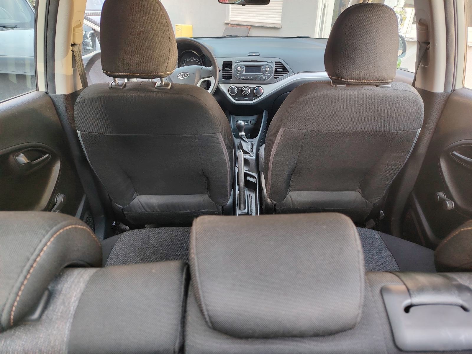 100000 km, Kia Picanto 1,0 LX, 5 vrata, model 2013., fotografija 13