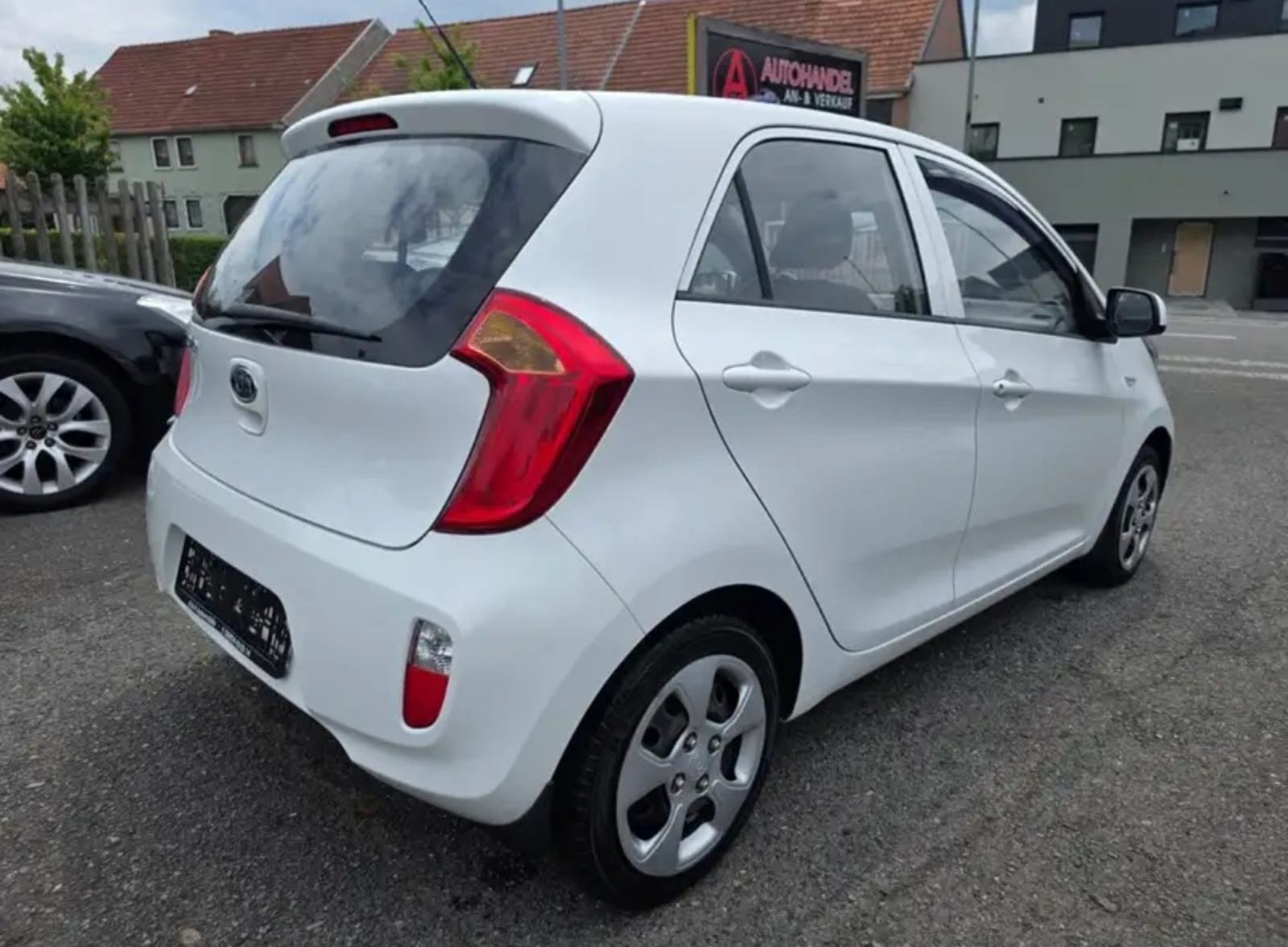 100000 km, Kia Picanto 1,0 LX, 5 vrata, fotografija 4