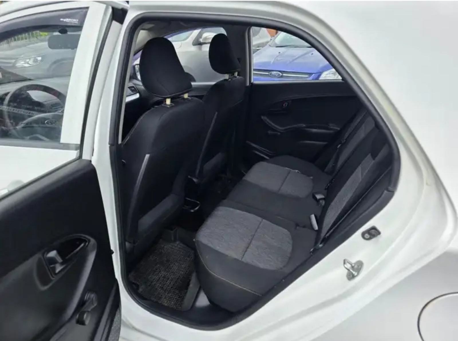 100000 km, Kia Picanto 1,0 LX, 5 vrata, fotografija 10