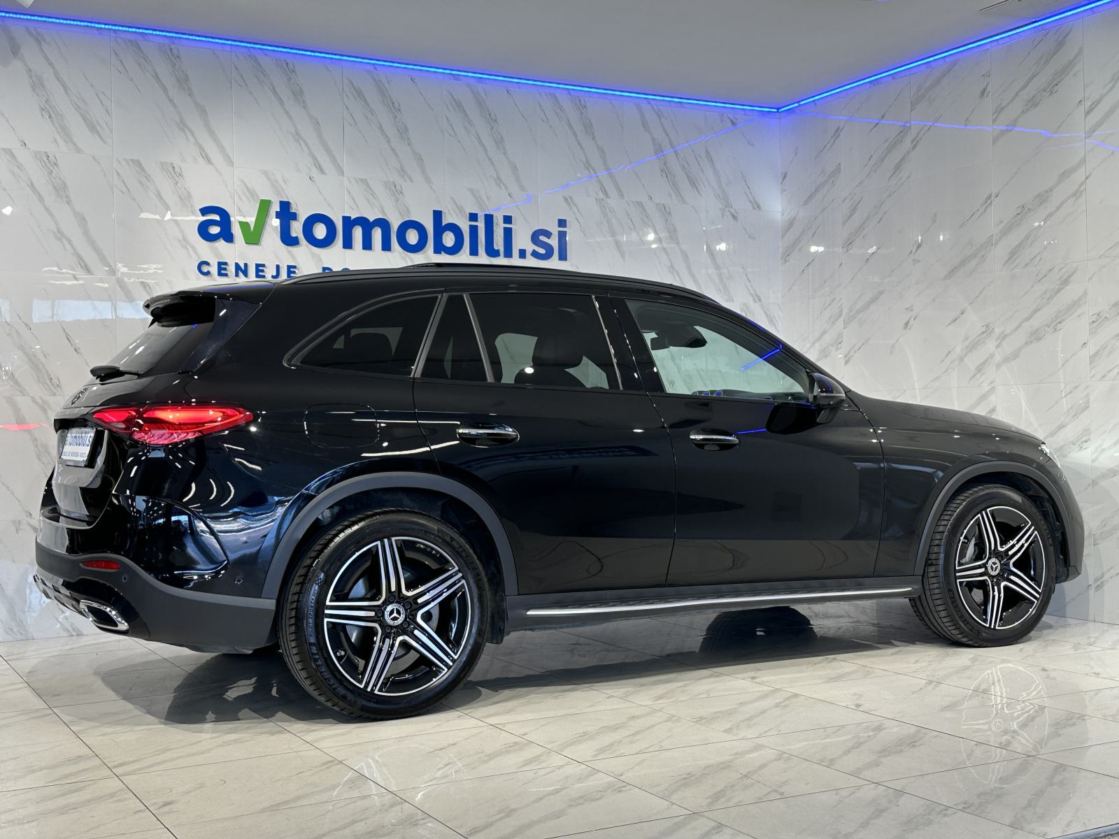 43025€ + PDV Mercedes-Benz GLC 220d|4M|AMG|Pano|ACC|HUD|360K|Gretje, fotografija 6