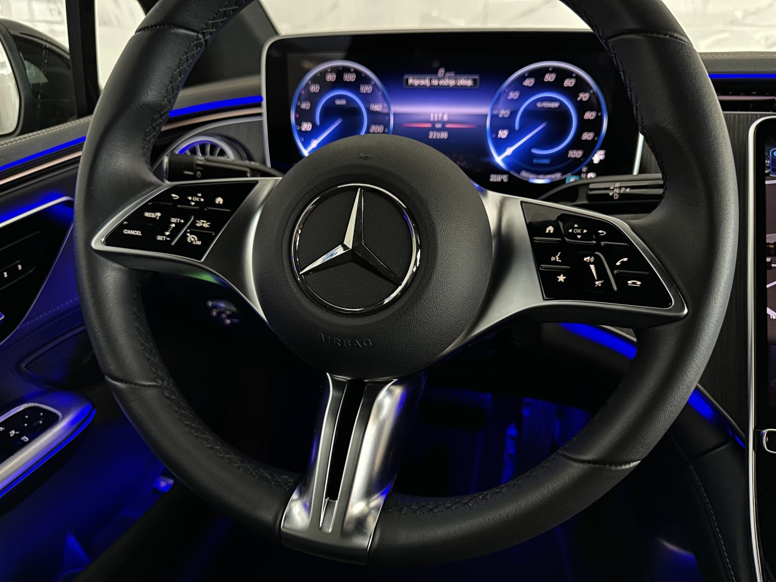 47.533€ + PDV Mercedes-Benz EQE 300 |AMG|DigitalL|Kamera|ACC|Kljuka|, fotografija 12