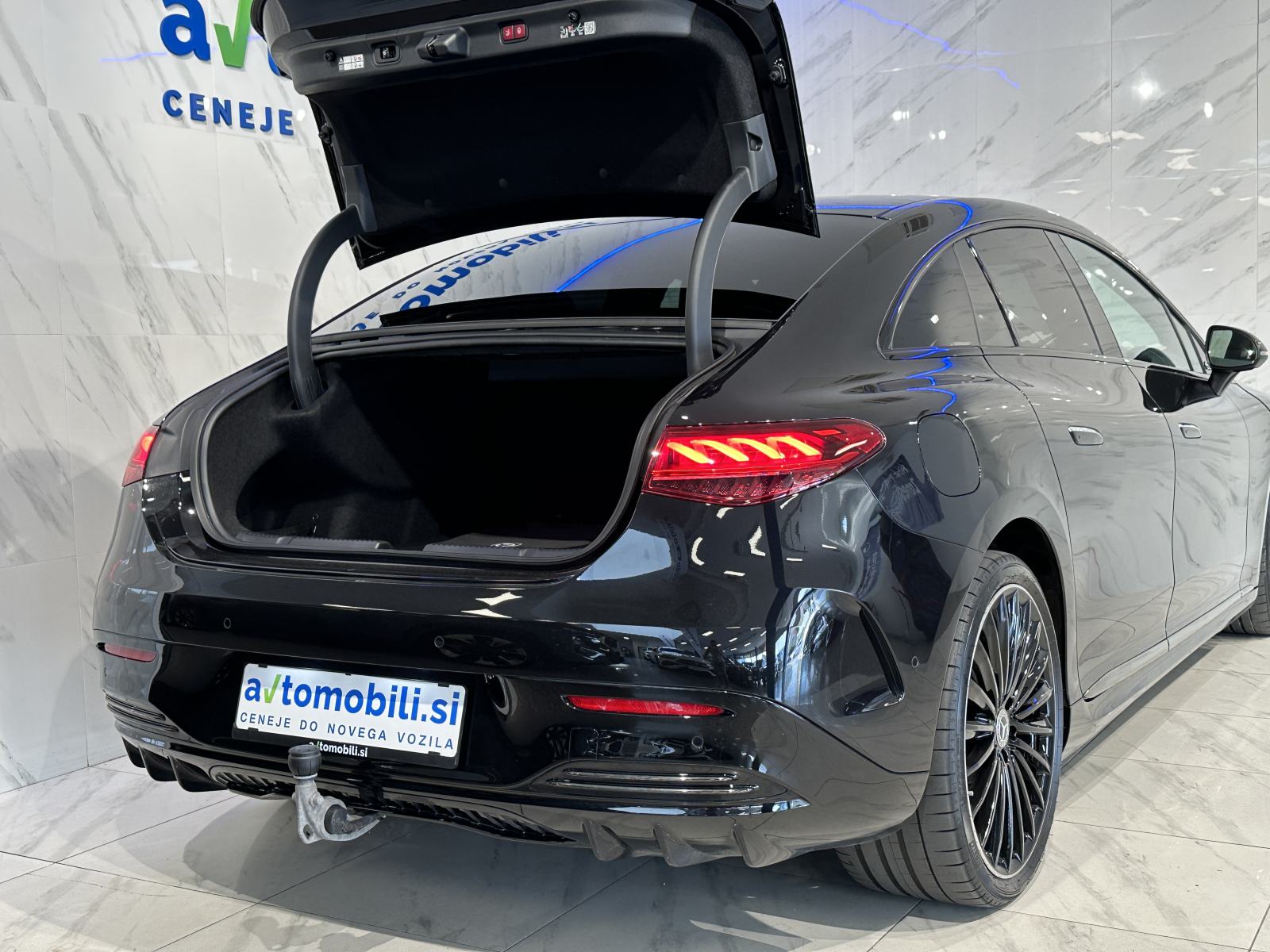 47.533€ + PDV Mercedes-Benz EQE 300 |AMG|DigitalL|Kamera|ACC|Kljuka|, fotografija 7