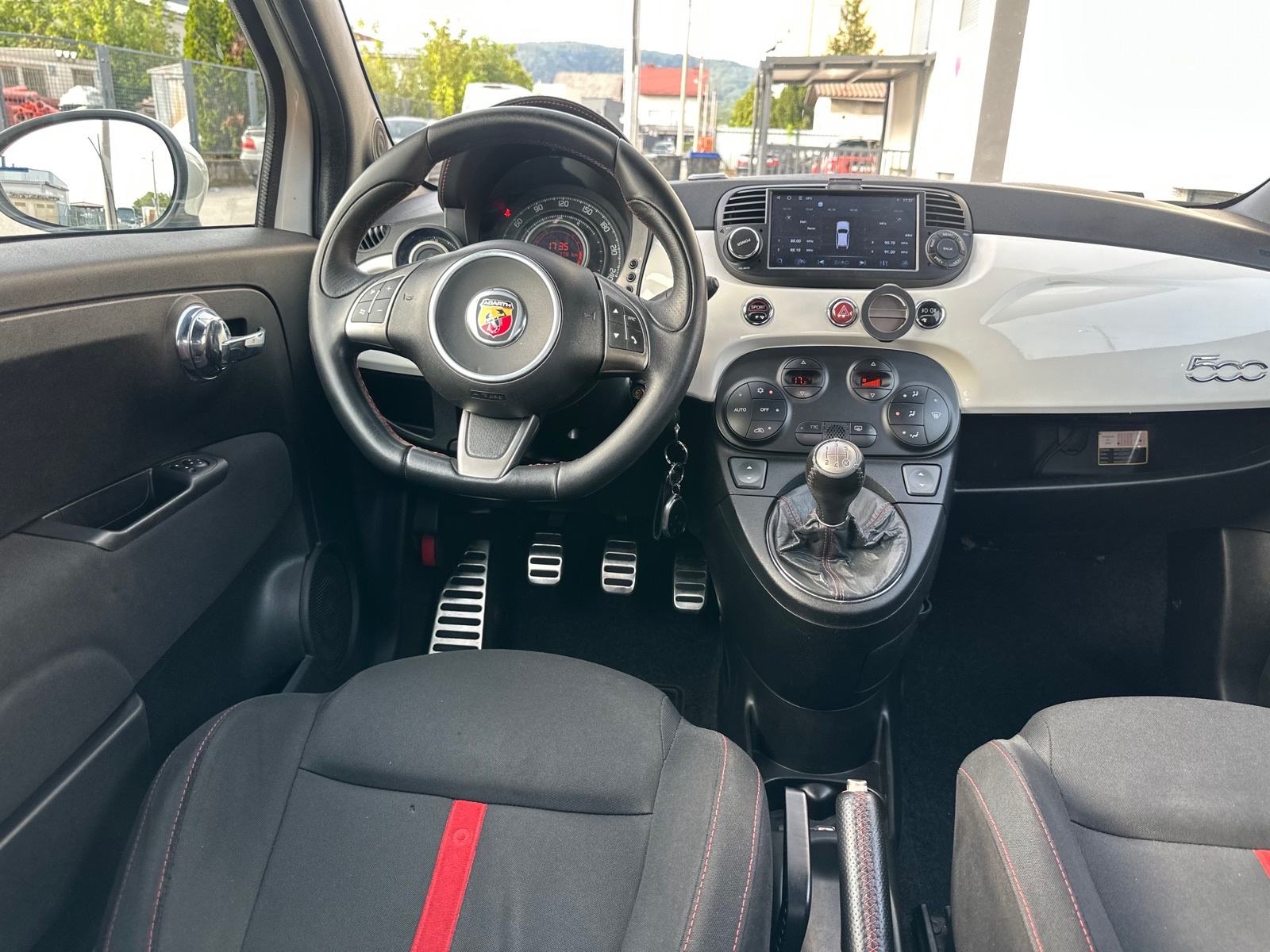 Abarth 2010 GOD,REG 1 GOD,XENON,NAVI,ALU 18”,SERVISNA,ALCANTARA,8.500€, fotografija 10