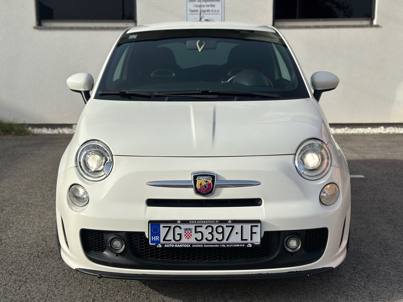 Abarth 2010 GOD,REG 1 GOD,XENON,NAVI,ALU 18”,SERVISNA,ALCANTARA,8.500€, fotografija 2