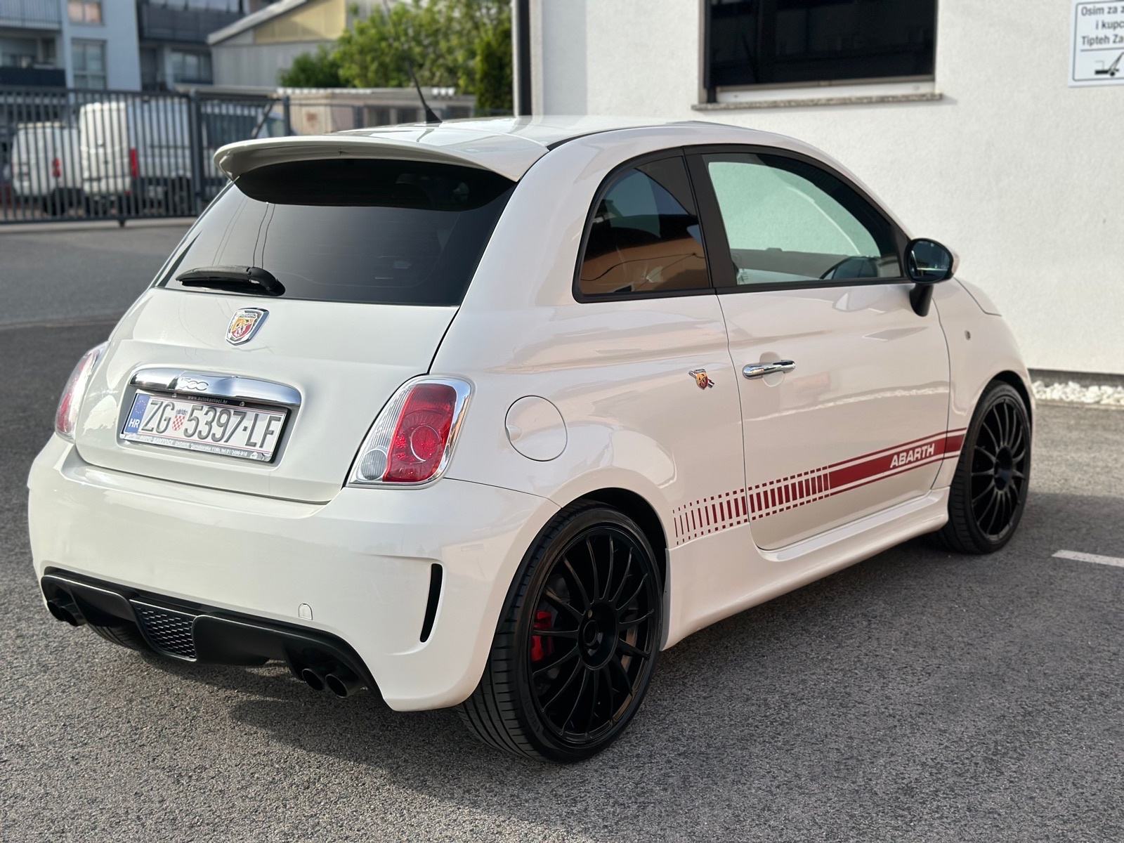 Abarth 2010 GOD,REG 1 GOD,XENON,NAVI,ALU 18”,SERVISNA,ALCANTARA,8.500€, fotografija 7
