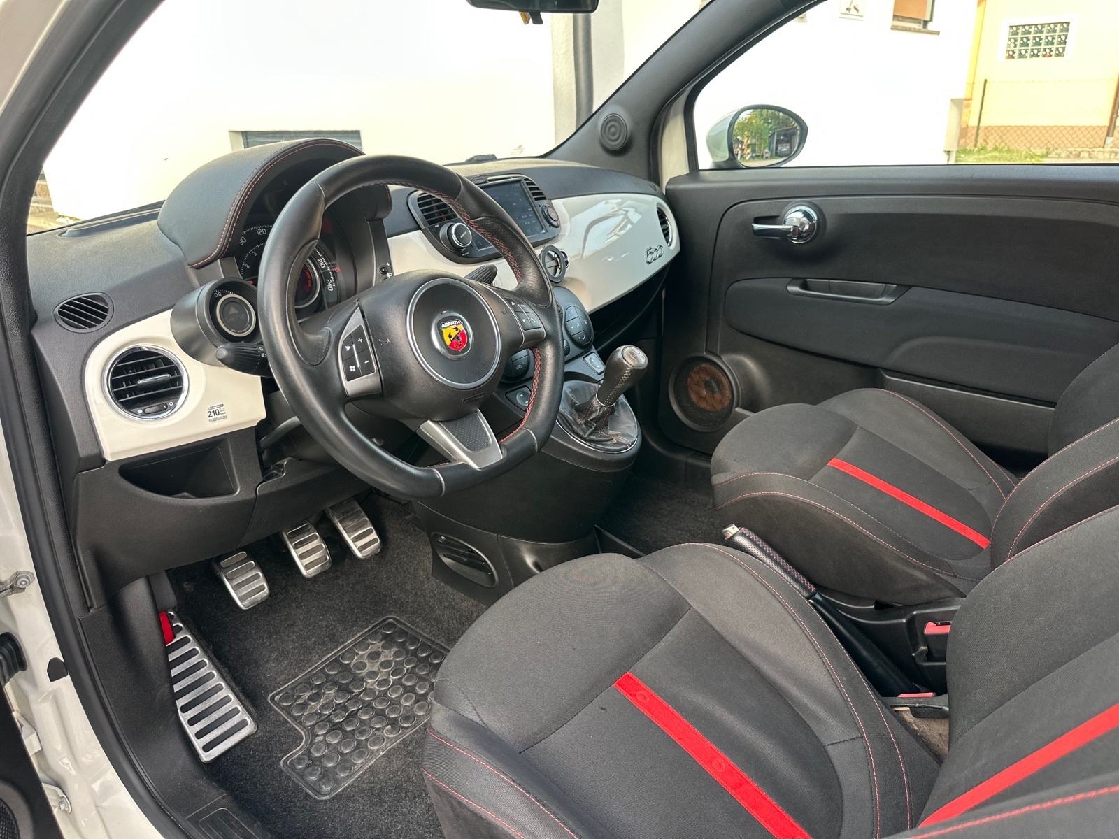Abarth 2010 GOD,REG 1 GOD,XENON,NAVI,ALU 18”,SERVISNA,ALCANTARA,8.500€, fotografija 13