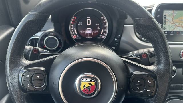 Abarth 500 1.4 16V automatik, 165KS, Šiber, Navi, Koža, Servisna, itd., fotografija 11
