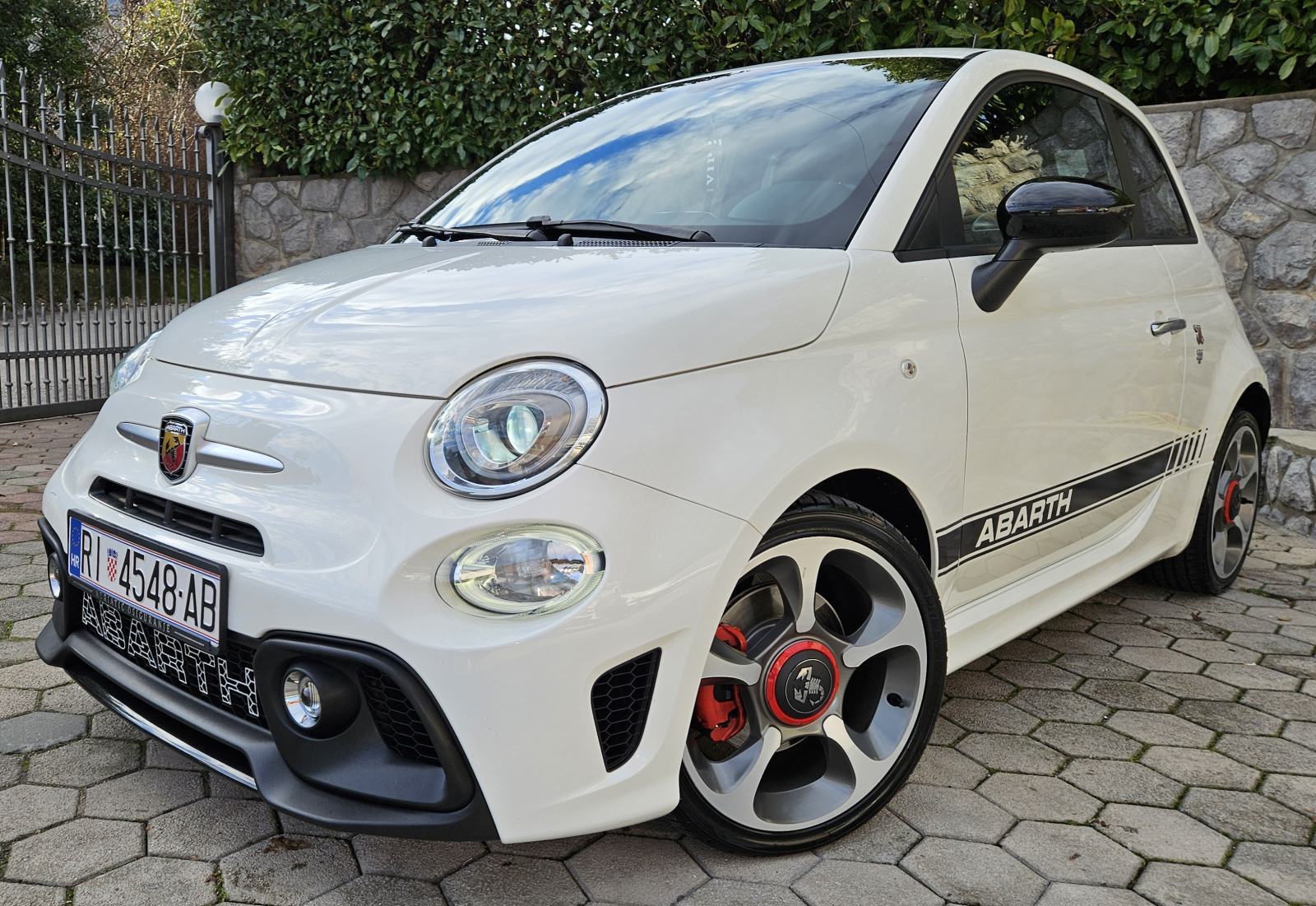 Abarth 595 1,4 T-jet, fotografija 2