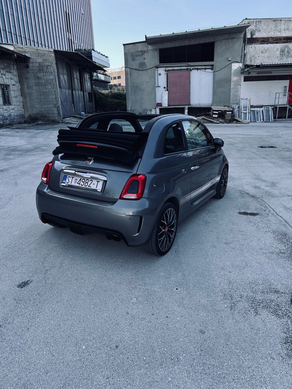 Abarth 500C 1.4 automatik- Cabrio, fotografija 3