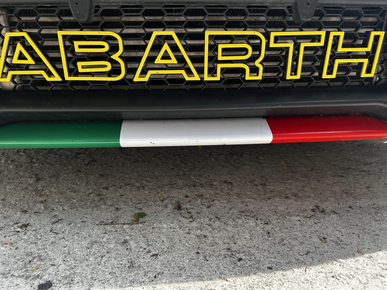 Abarth 595 - Brembo, alcantara + karbon dodaci, fotografija 8