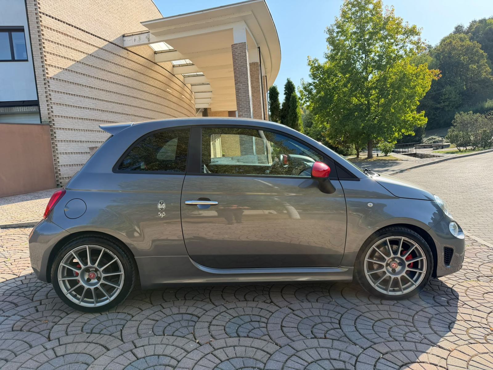 ABARTH 595 PISTA 70th ANNIVERSARY, TOP STANJE, fotografija 4
