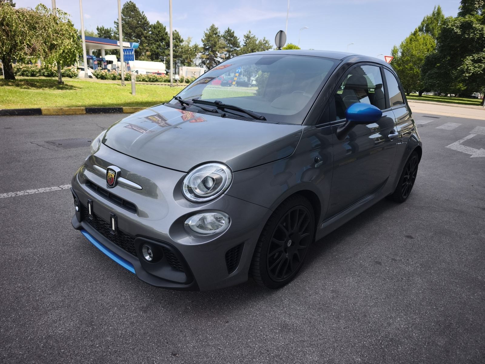 Abarth 595F 2021 godina 62000 km Limitirana serija NOV!!!, fotografija 2